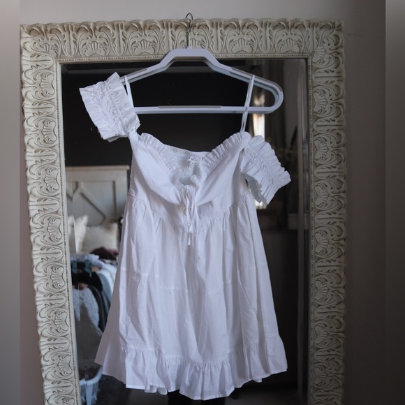 CAITLIN COVINGTON X PINK LILY The Mykonos Corset Detail Off the Shoulder White - Picture 5 of 5